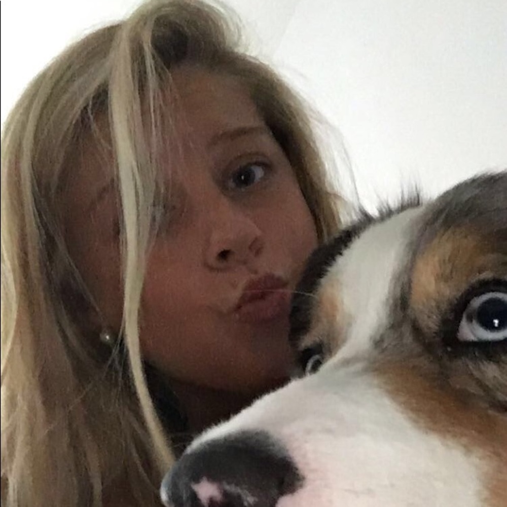 Meet your Posher, Lauren